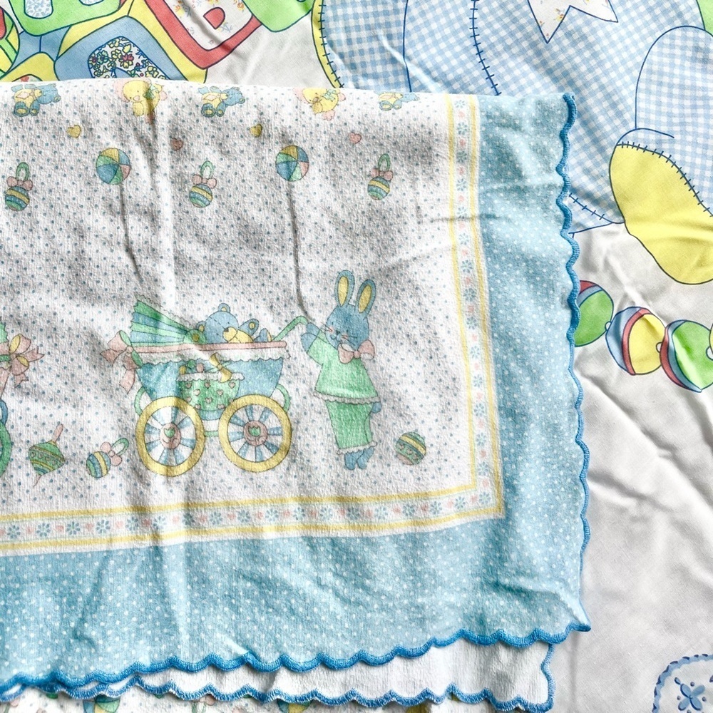 Vintage 80s 90s Baby Quilt Bedding Blanket and Flannel Sheet Size Bassinet Crib - Picture 9 of 9